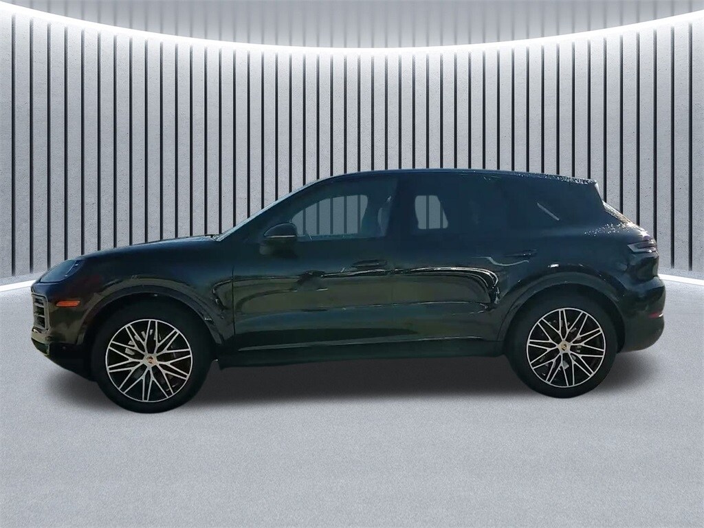 2024 PORSCHE CAYENNE - Image 16