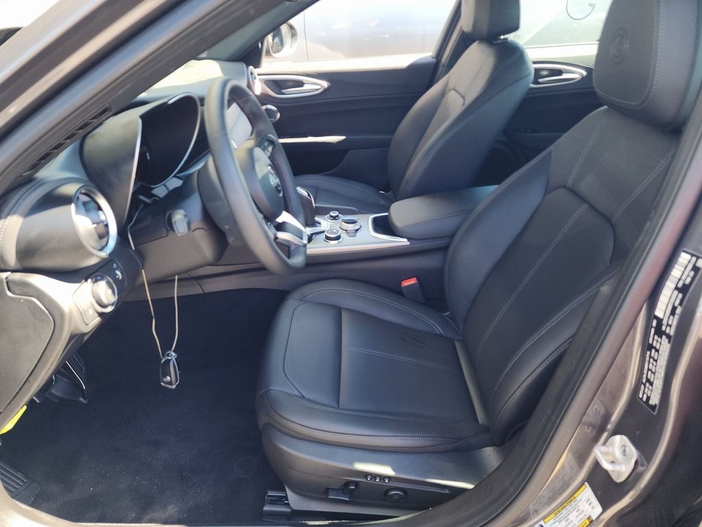 2024 ALFA ROMEO GIULIA (952) - Image 7