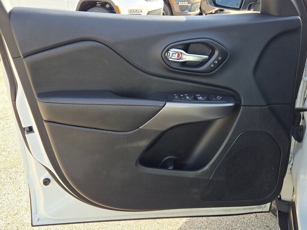 2022 JEEP CHEROKEE - Image 21