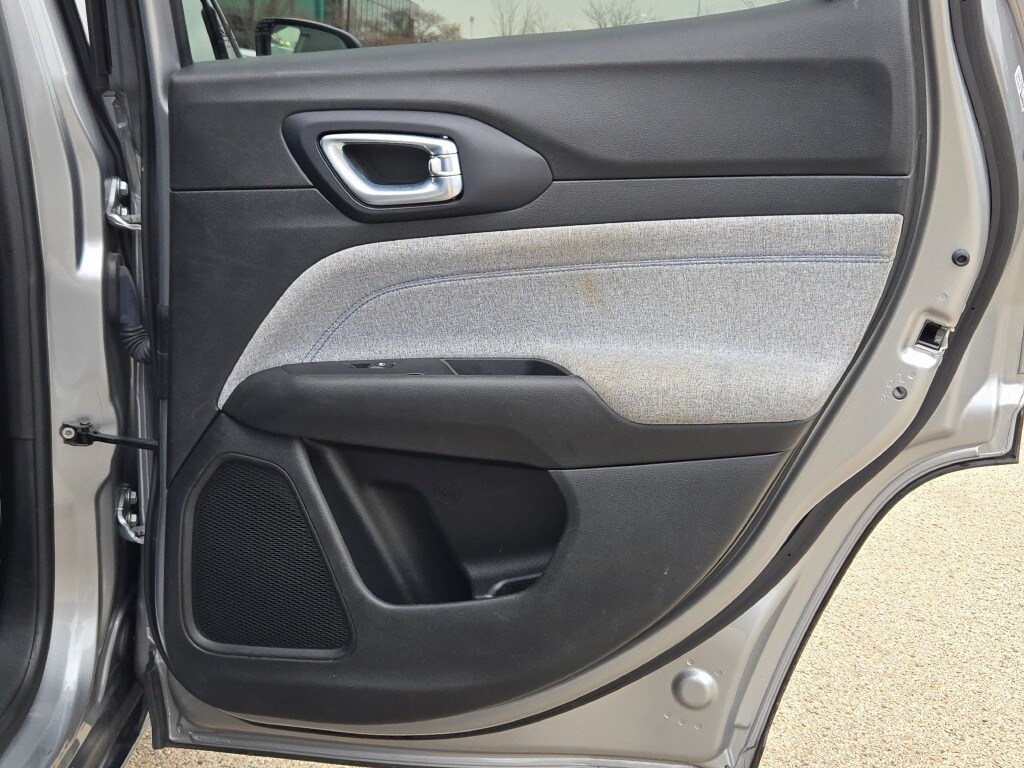 2022 JEEP COMPASS - Image 11