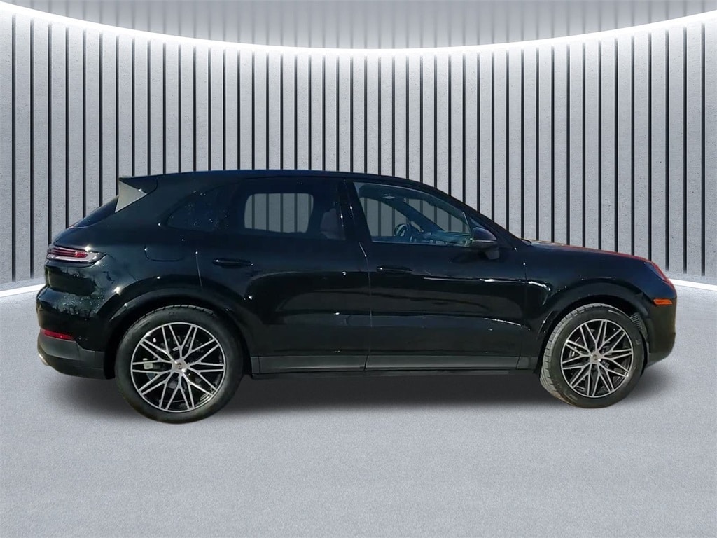2024 PORSCHE CAYENNE - Image 5