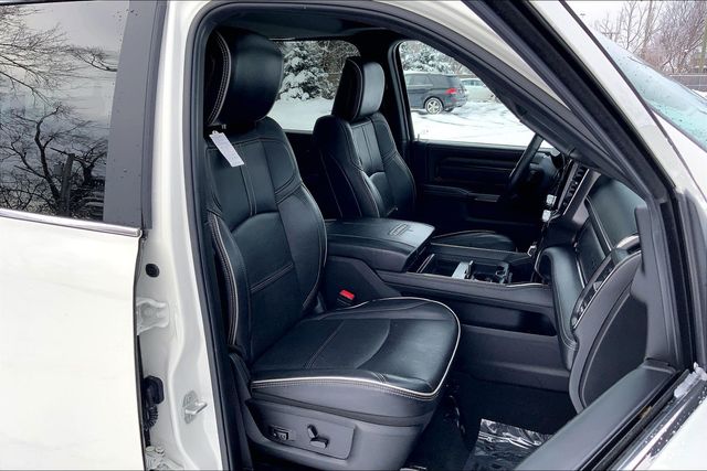 2023 RAM 3500 - Image 7