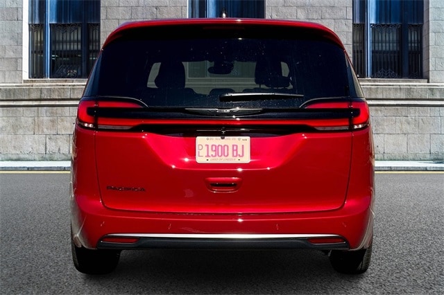 2026 CHRYSLER PACIFICA - Image 4