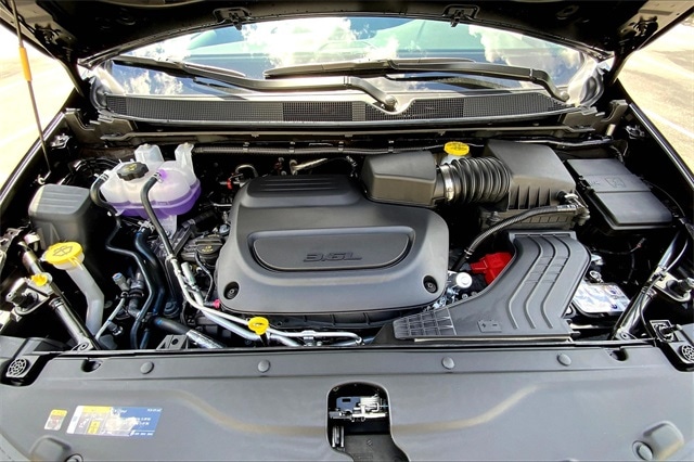 2026 CHRYSLER VOYAGER - Image 11