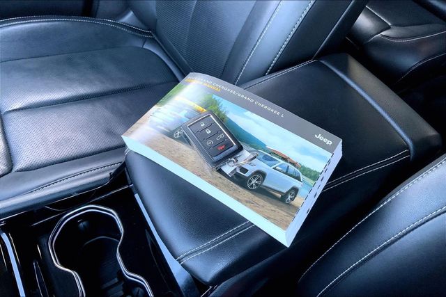 2023 JEEP GRAND CHEROKEE L - Image 13