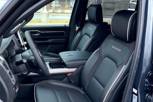 2026 RAM 1500 - Image 9