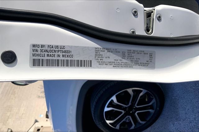 2023 JEEP COMPASS - Image 32