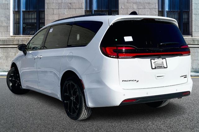 2026 CHRYSLER PACIFICA - Image 3