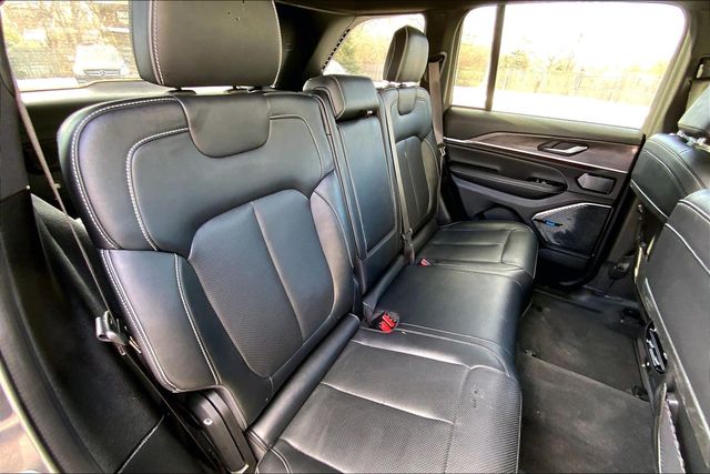 2022 JEEP GRAND CHEROKEE - Image 27