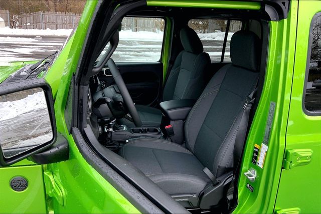 2026 JEEP GLADIATOR - Image 9