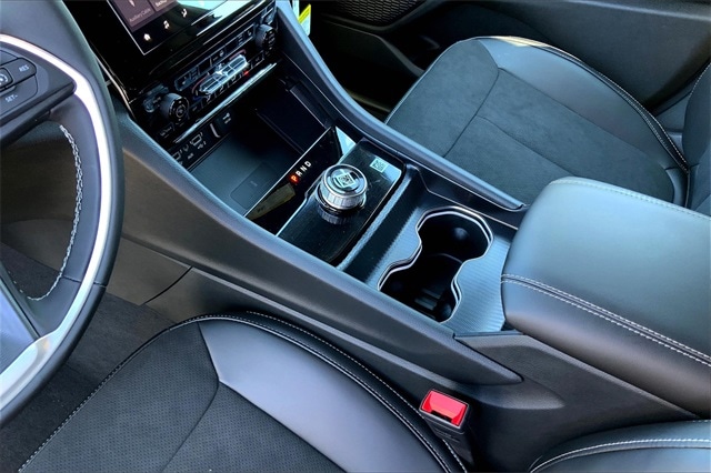 2025 JEEP GRAND CHEROKEE - Image 7