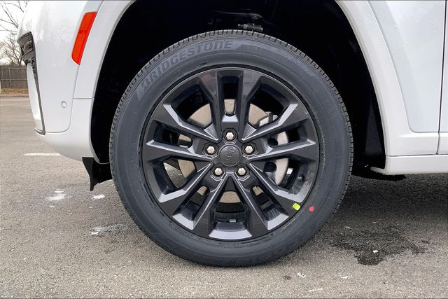 2026 JEEP GRAND CHEROKEE L - Image 12