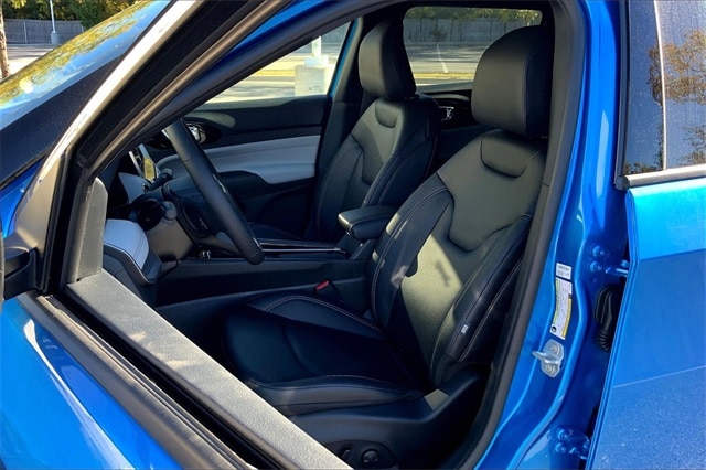 2026 JEEP COMPASS - Image 9