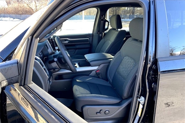 2026 RAM 1500 - Image 9