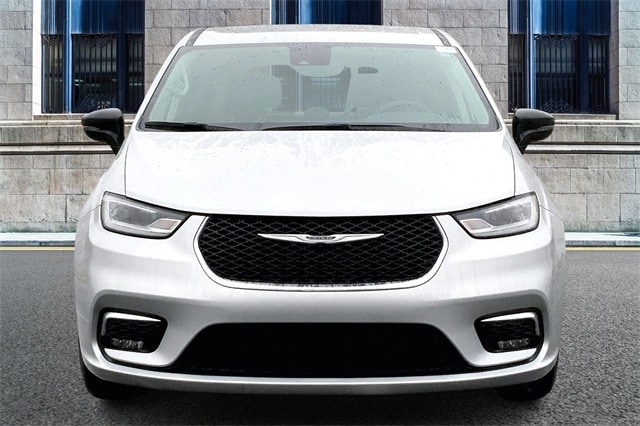 2024 CHRYSLER PACIFICA - Image 3