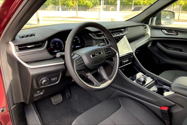 2025 JEEP GRAND CHEROKEE - Image 8