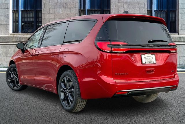 2026 CHRYSLER PACIFICA - Image 3