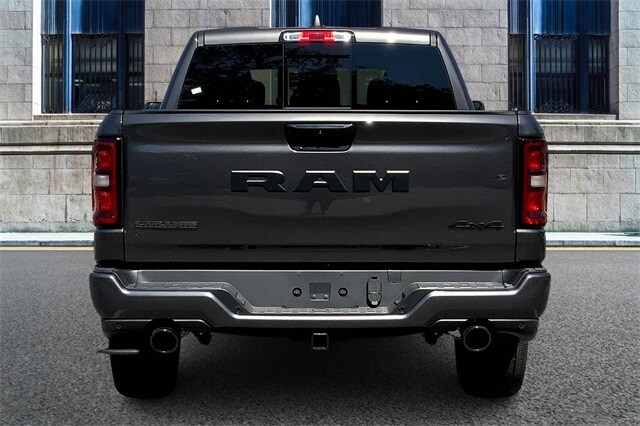 2026 Ram 1500 Laramie photo 3