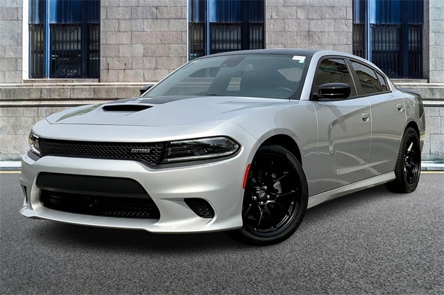 Used 2023 Dodge Charger R/T with VIN 2C3CDXCT9PH516030 for sale in Downers Grove, IL