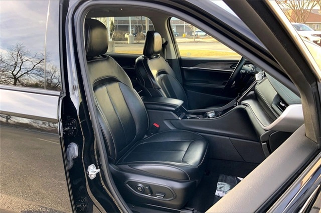 2022 JEEP GRAND CHEROKEE L - Image 7