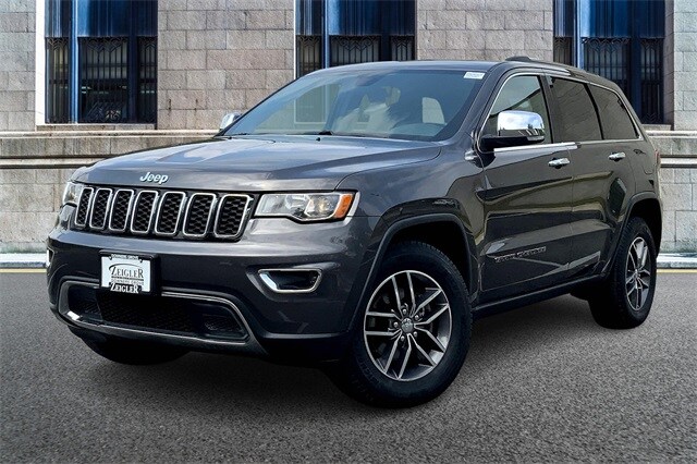 Used 2017 Jeep Grand Cherokee Limited with VIN 1C4RJFBG2HC792681 for sale in Downers Grove, IL