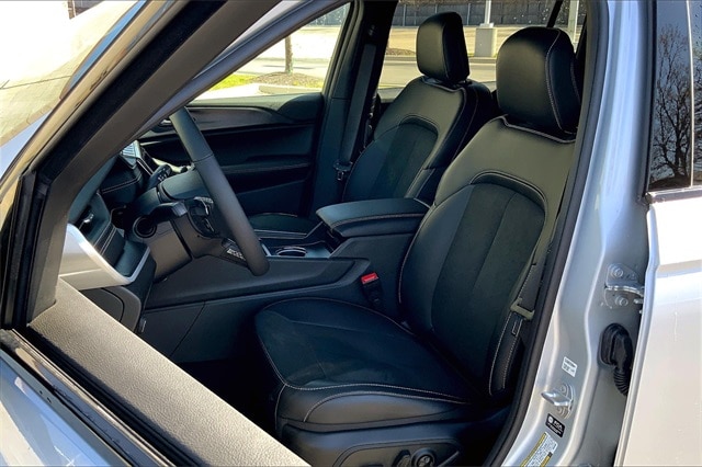 2025 JEEP GRAND CHEROKEE L - Image 9