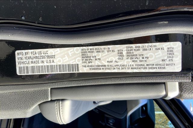 2025 JEEP GRAND CHEROKEE - Image 13