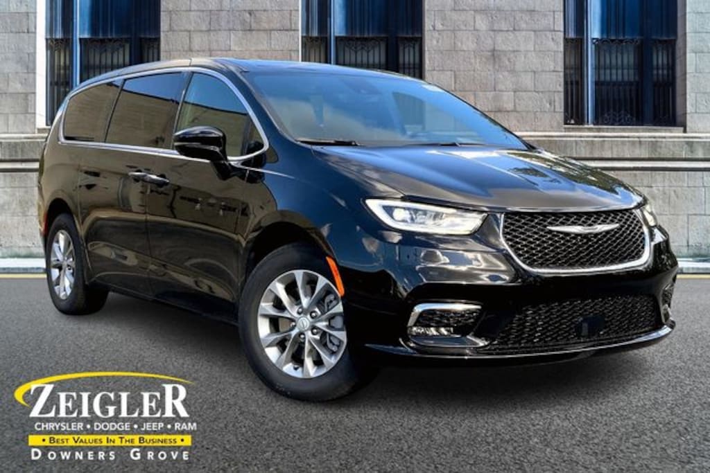 Used 2026 Chrysler Pacifica Select Van Passenger Van