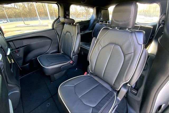 2026 CHRYSLER PACIFICA - Image 10