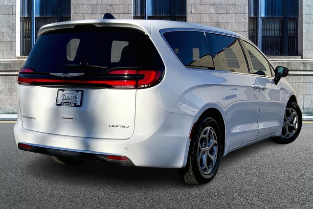 2024 CHRYSLER PACIFICA - Image 12