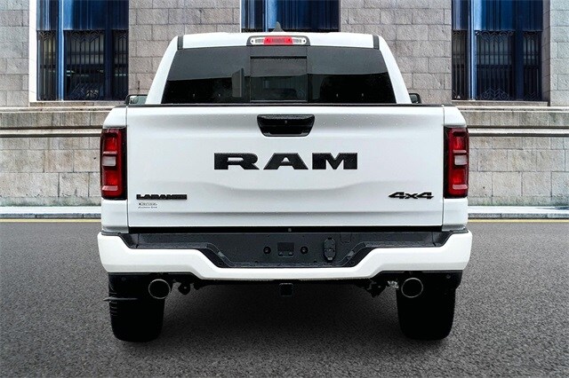 2025 Ram 1500 Laramie photo 4