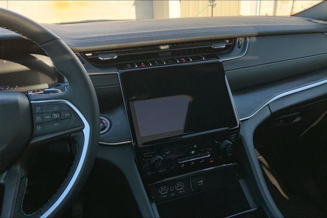 2025 JEEP GRAND CHEROKEE - Image 6