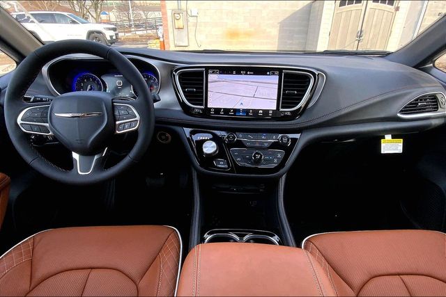 2026 CHRYSLER PACIFICA - Image 5