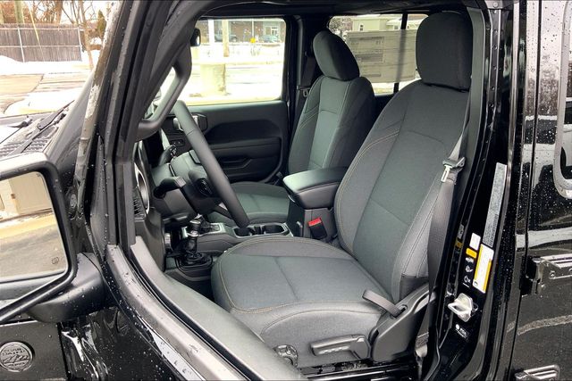 2026 JEEP GLADIATOR - Image 9