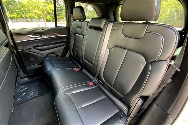 2025 JEEP GRAND CHEROKEE - Image 10