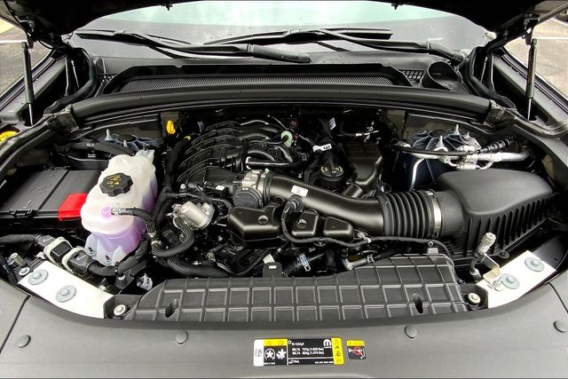 2025 JEEP GRAND CHEROKEE L - Image 11