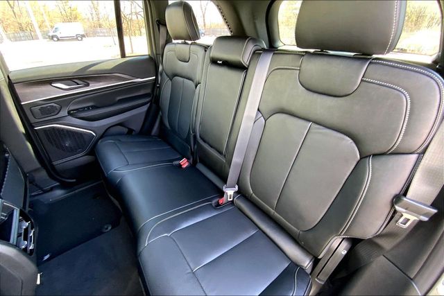 2026 JEEP GRAND CHEROKEE - Image 10