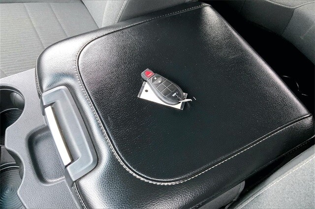 2024 RAM 1500 - Image 12