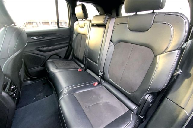 2023 JEEP GRAND CHEROKEE - Image 25