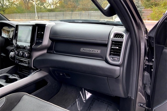2022 RAM 1500 - Image 15