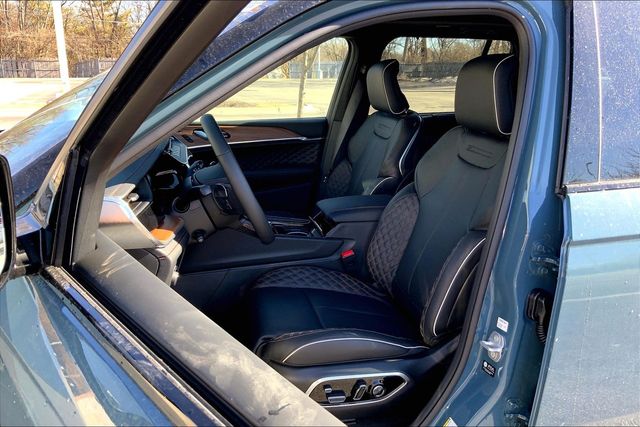 2026 JEEP GRAND CHEROKEE - Image 9