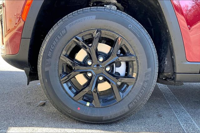 2026 JEEP GRAND CHEROKEE - Image 12