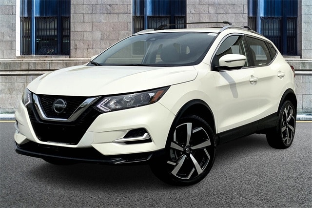 Used 2021 Nissan Rogue Sport SL with VIN JN1BJ1CW0MW452743 for sale in Downers Grove, IL