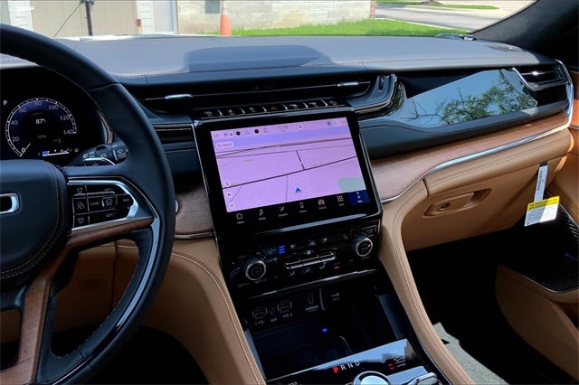 2025 JEEP GRAND CHEROKEE - Image 6