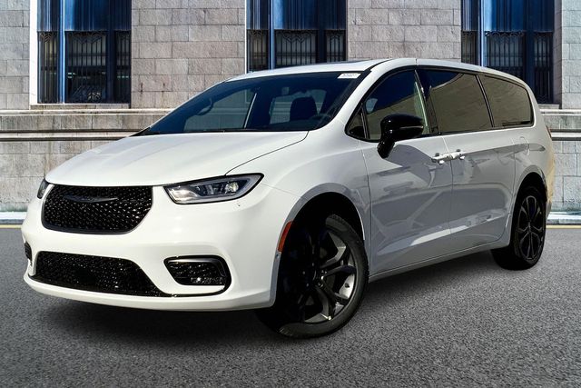 2026 CHRYSLER PACIFICA - Image 2