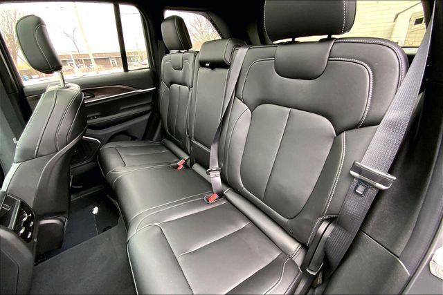 2026 JEEP GRAND CHEROKEE - Image 10