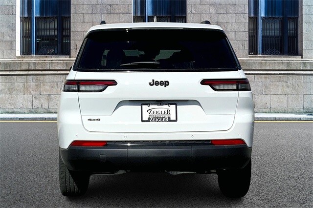 2025 Jeep Grand Cherokee Altitude X photo 4
