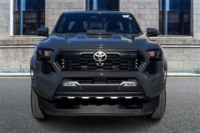 2024 Toyota Tacoma 4x4 TRD Sport photo 2