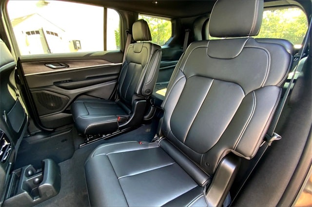 2025 JEEP GRAND CHEROKEE L - Image 10