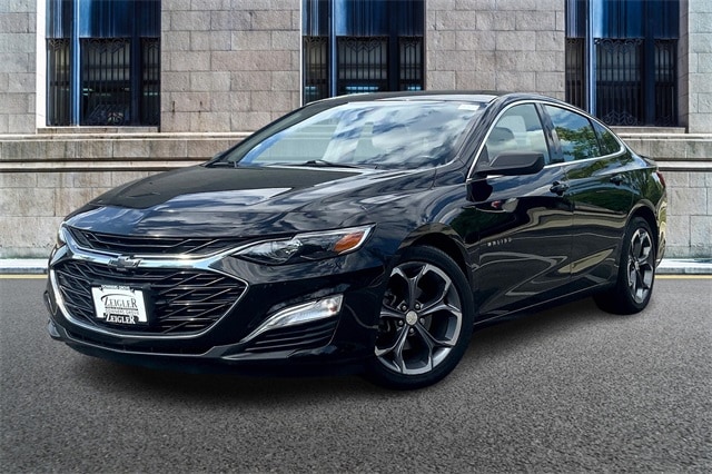 Used 2019 Chevrolet Malibu 1RS with VIN 1G1ZG5STXKF196559 for sale in Downers Grove, IL